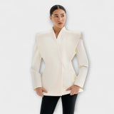 Adéla Elegantní Sochařský Blazer Moderním Raménkem