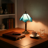 BLUERIS | KLASICKÁ LAMPA S PETALOVÝM STÍNIDLEM