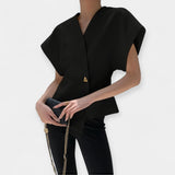 Anna Elegantní MinimalistickýTopSPreciznímZlatýmDekorem