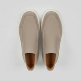 Pánské semišové loafers boty – Slip-On Chukka styl, plochý podpatek – Greige